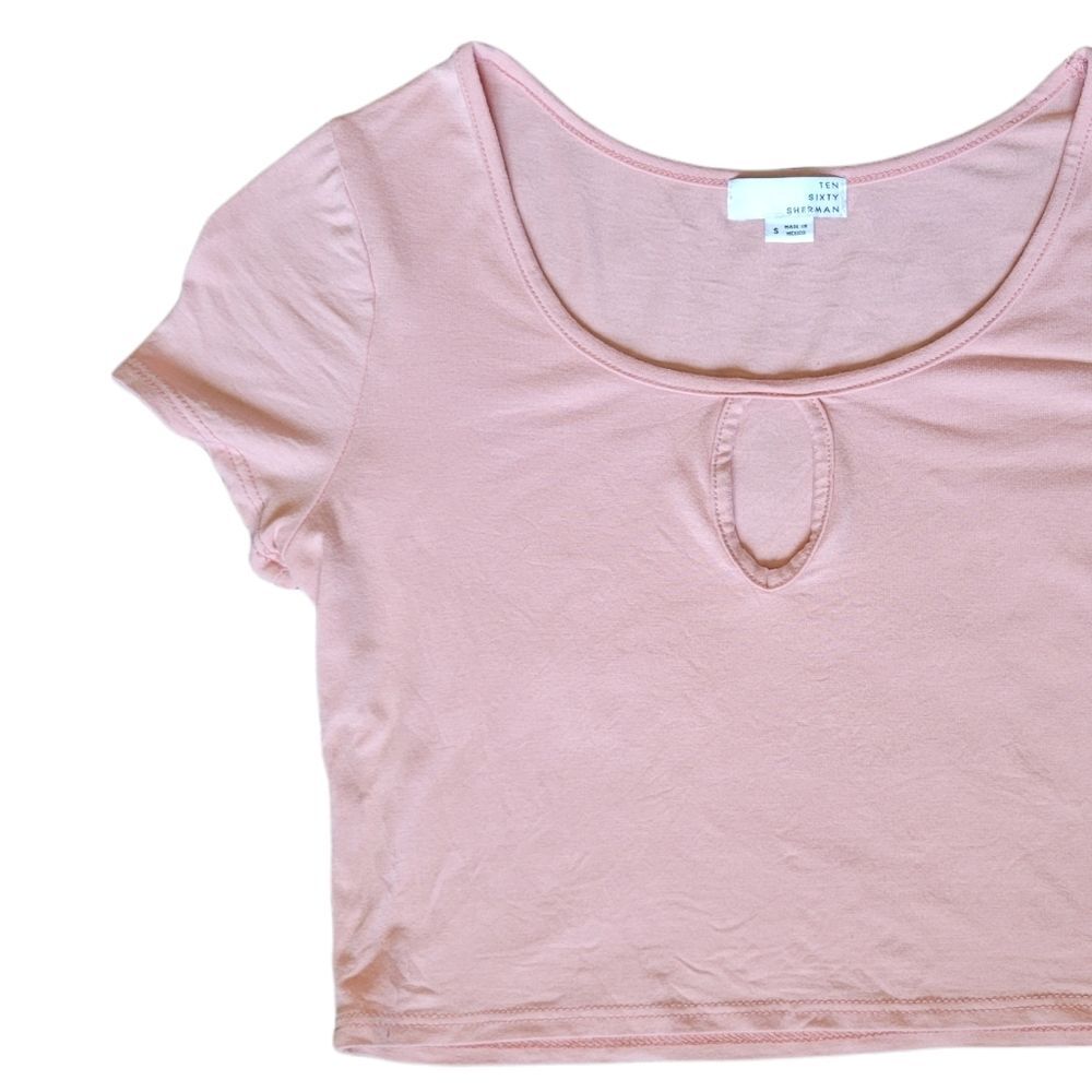 Ten Sixty Sherman Light Pink KeyHole Neck Cropped Tee - S